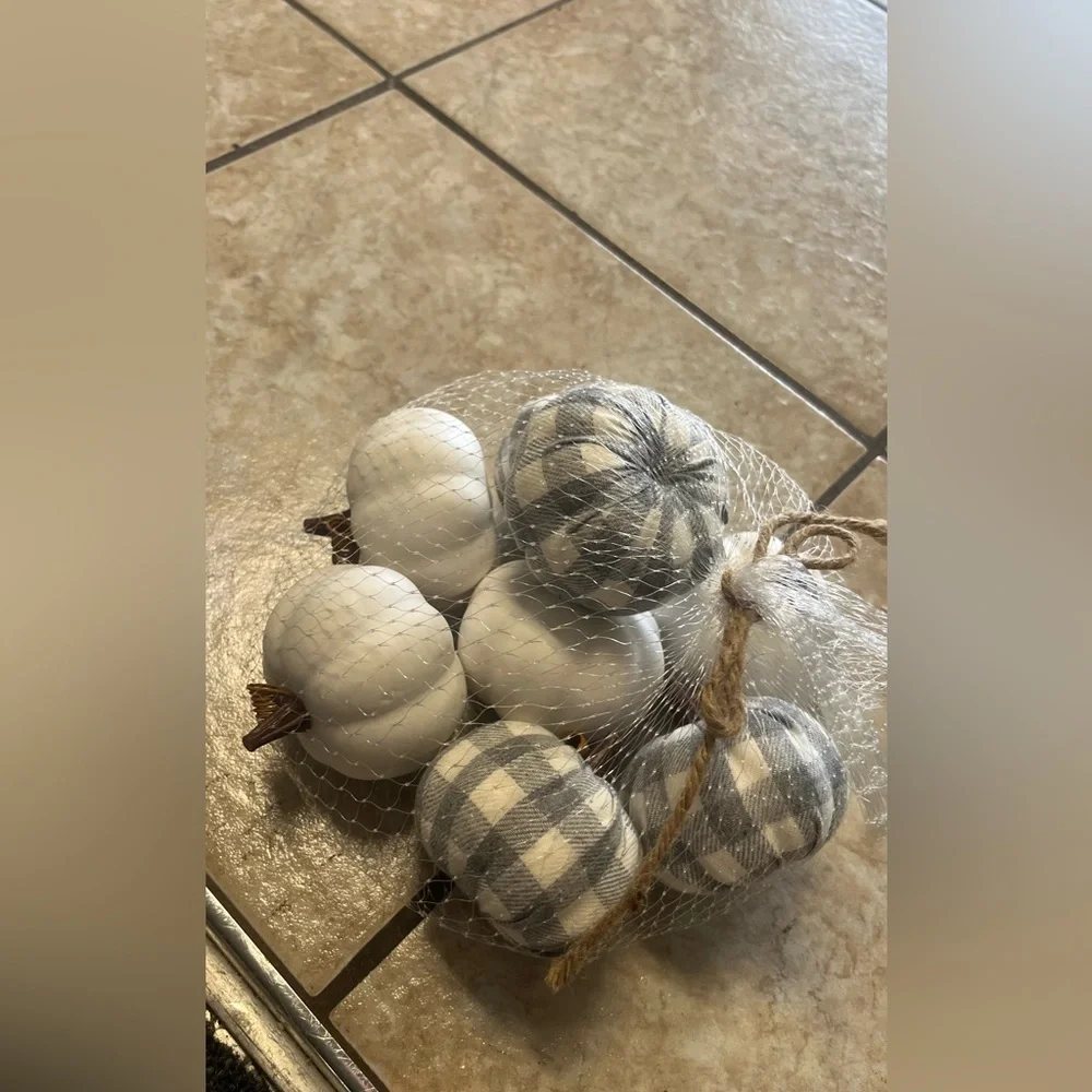 Brand new set of 8 plaid pumpkins
